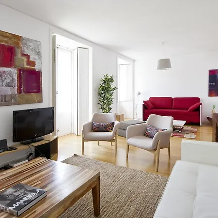 Apartment Designchiadoflats Lisbon